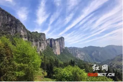 红网：【千万粉丝走进鄂旅投】全国旅游大咖探秘恩施大峡谷 感受大自然的鬼斧神工